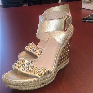 Stylish Stuart Weitzman 4” Sandals